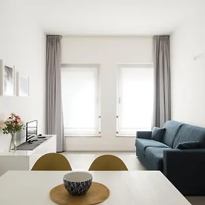 2-bedroom-suite-in-the-center-of-milan-cordusio.it-lombardy.com/